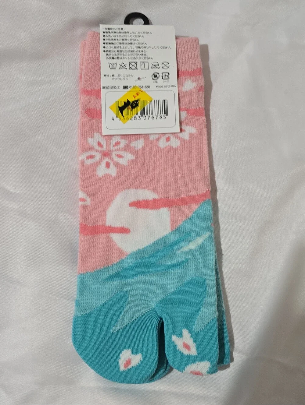 NWT Wagokoro Women's Novelty Mt. Fuji Japan Tabi No Show Socks Pink Blue 23-25cm